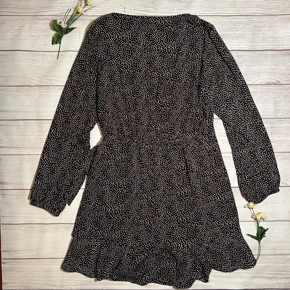 EXPRESS Square Neck Ruffle Wrap Dress - Picture 10 of 16
